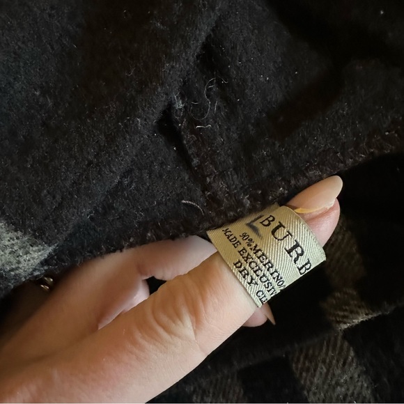 Brown Burberry Check Shawl Cape with Hood - Picture 6 of 15